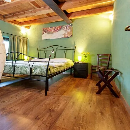 Hellochalet _foyer En Vert