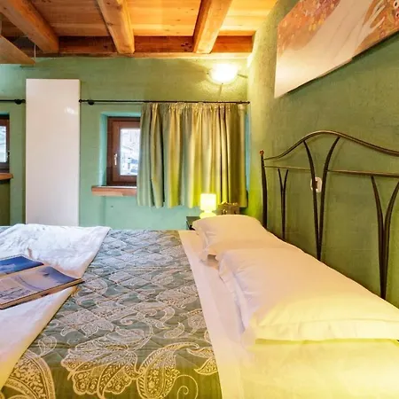 Hellochalet _foyer En Vert *